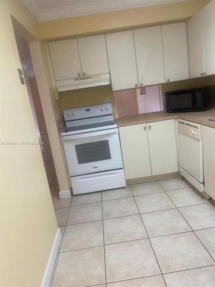 8600 SW 109th Ave # 220, Miami FL 33173 — 16