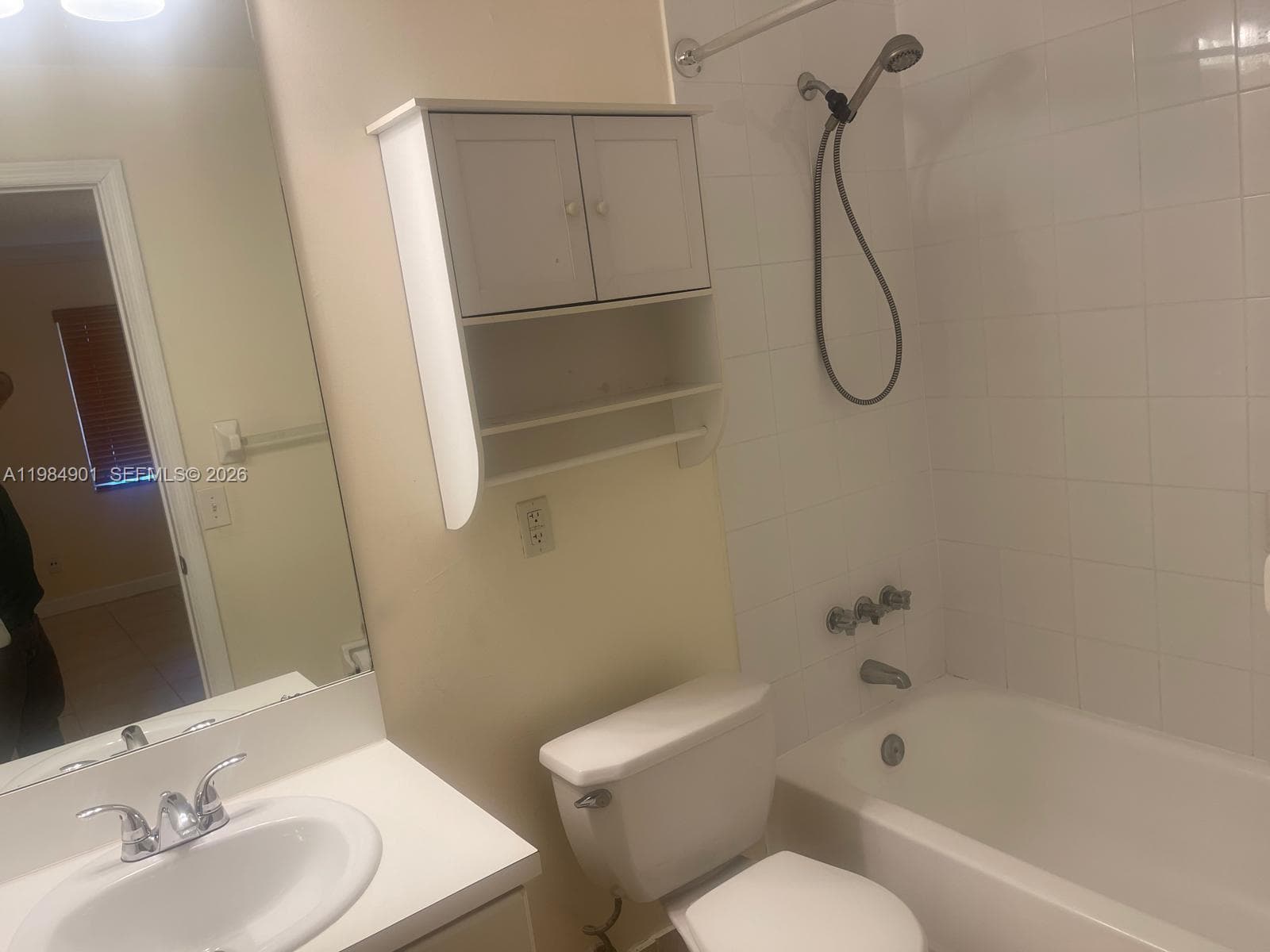 8600 SW 109th Ave # 220, Miami FL 33173 — 5