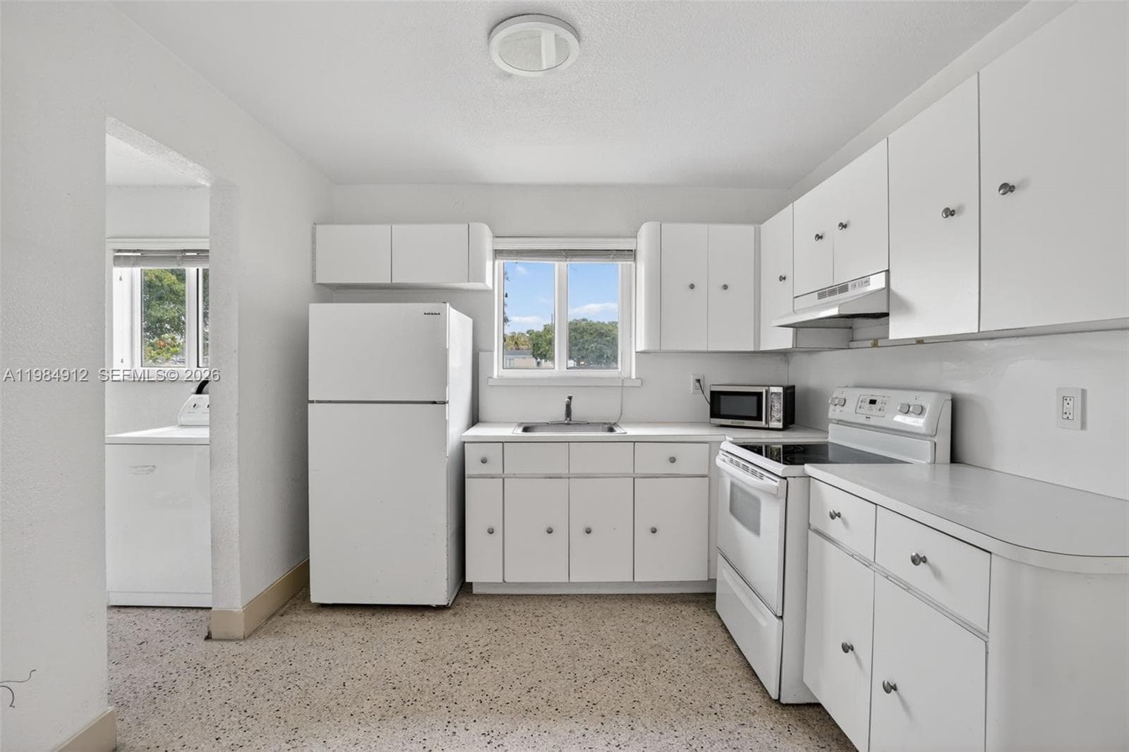 3900 SW 67th Ave, Miami FL 33155 — 27