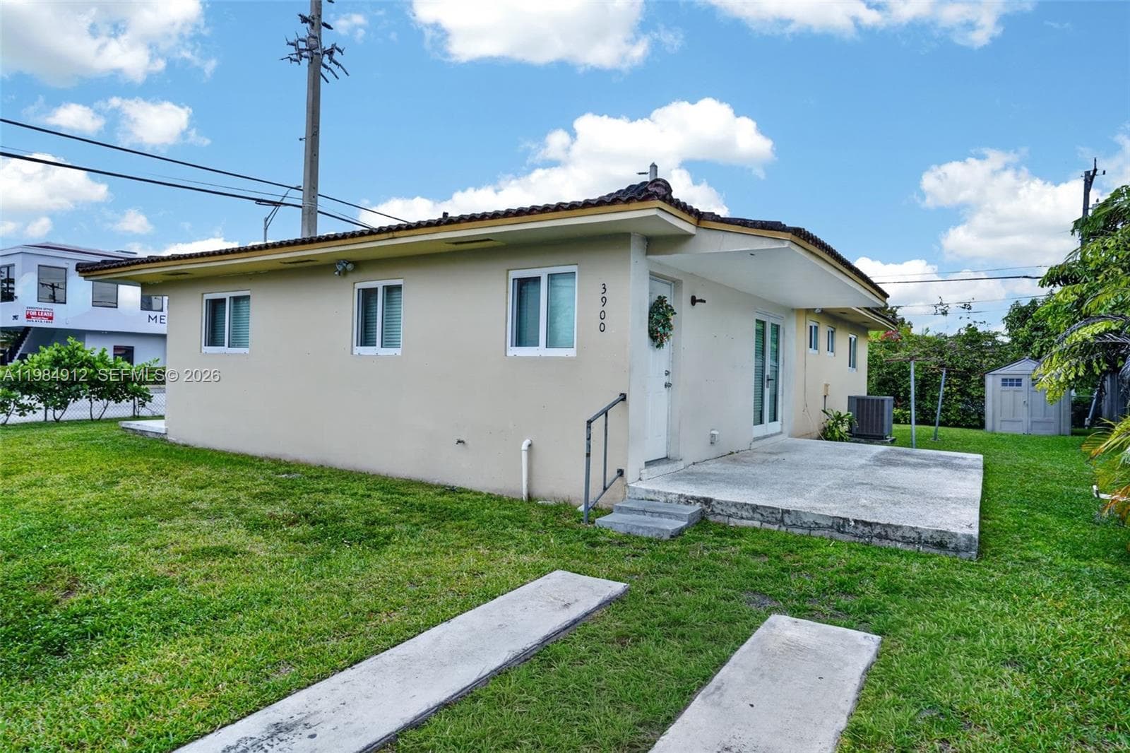 3900 SW 67th Ave, Miami FL 33155 — 32