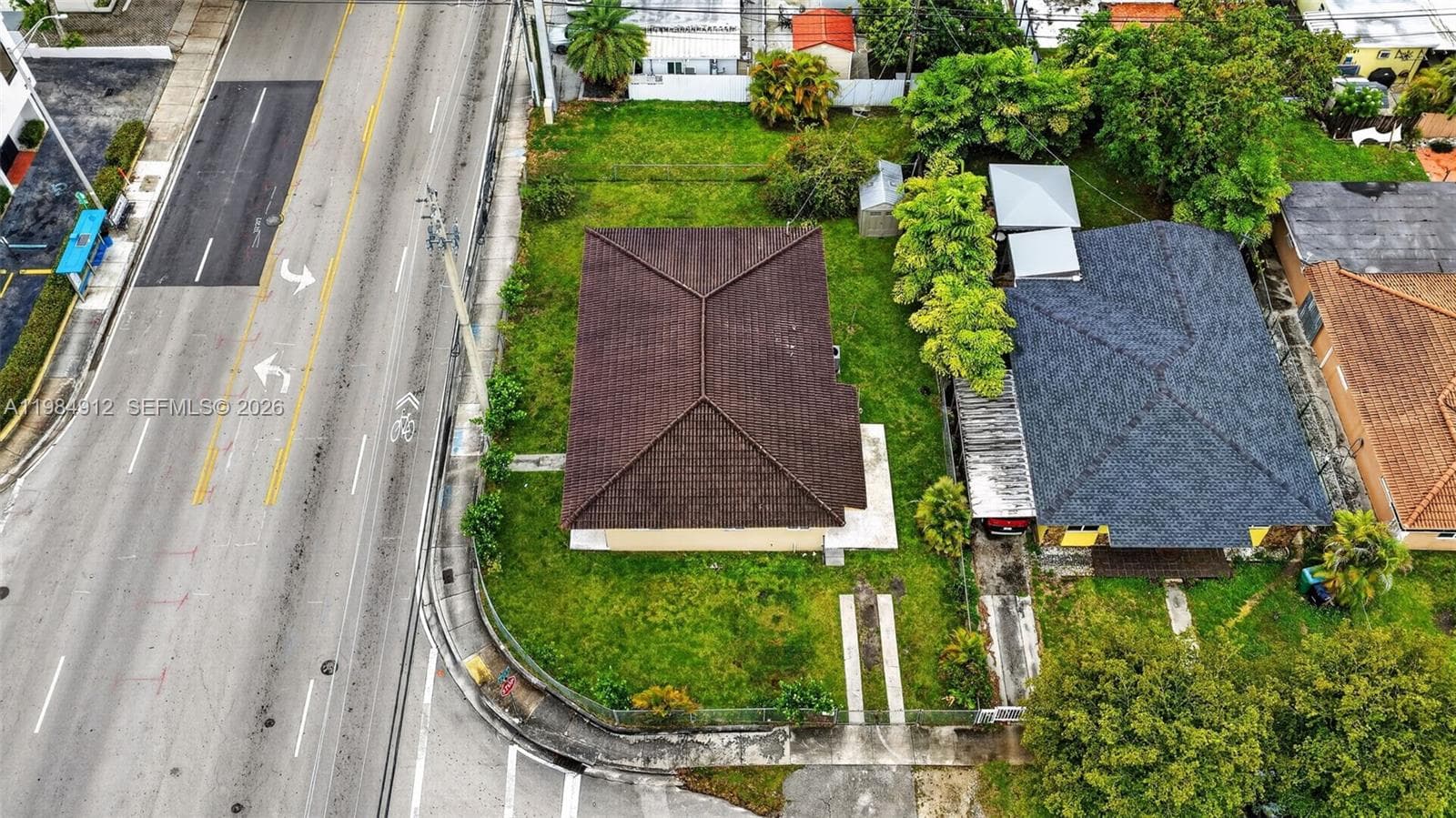 3900 SW 67th Ave, Miami FL 33155 — 39