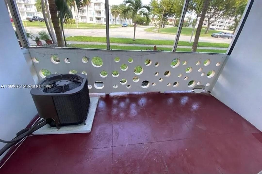 1600 NE 114th St # 104, North Miami Beach FL 33181 — 12