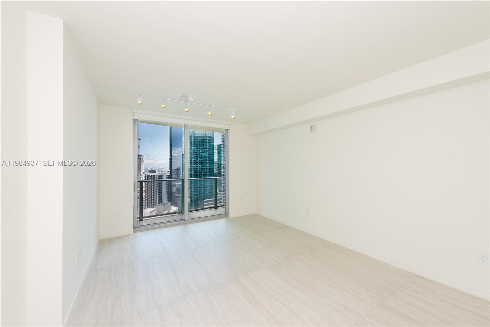 77 SE 5th Street # 4004, Miami FL 33131 — 3