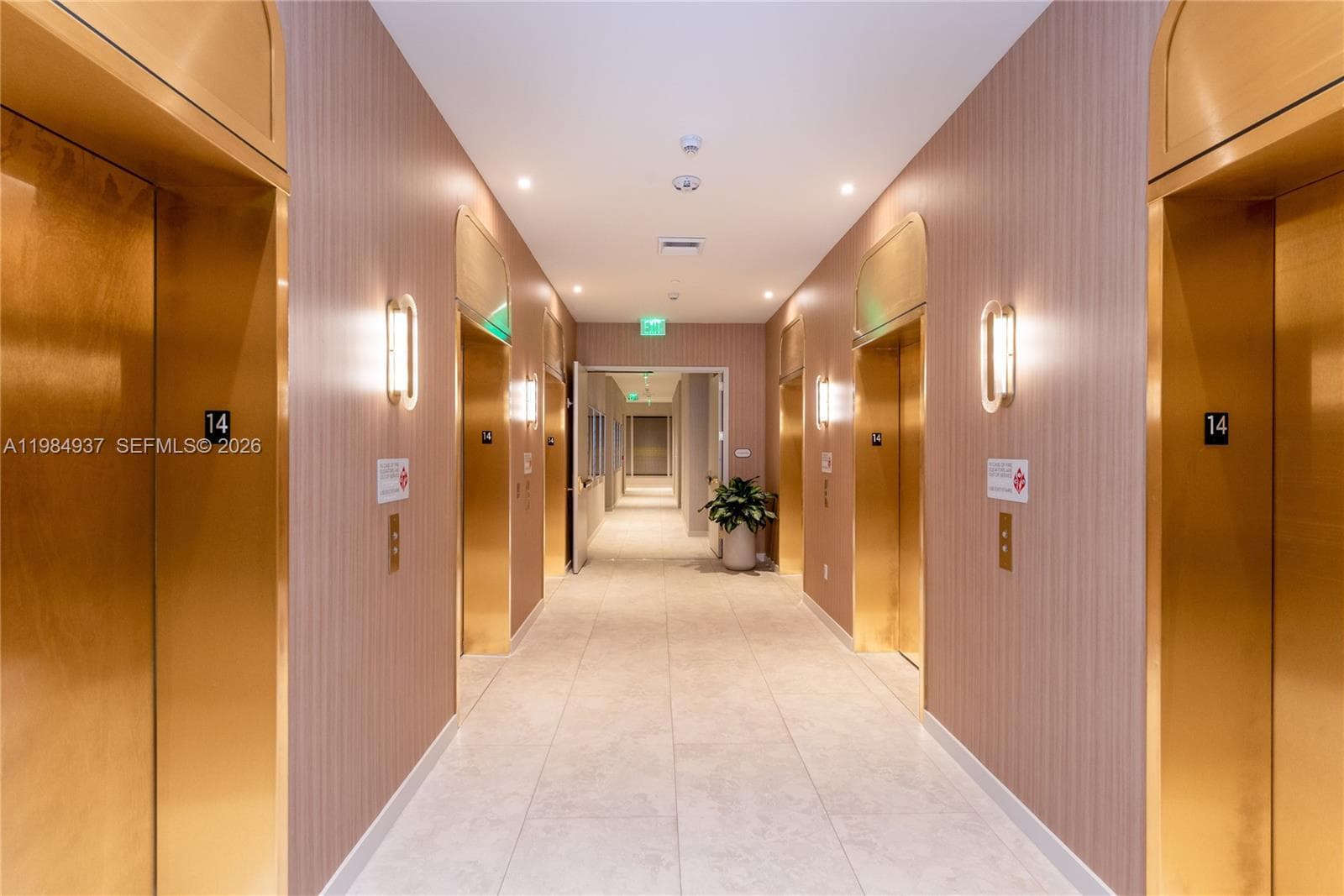 77 SE 5th Street # 4004, Miami FL 33131 — 14