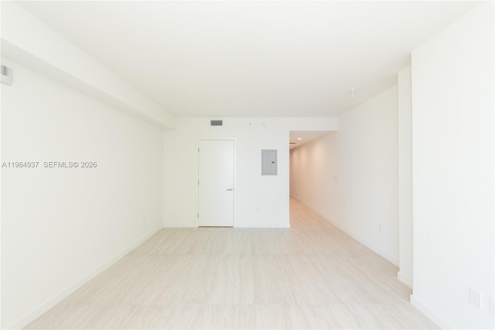 77 SE 5th Street # 4004, Miami FL 33131 — 4