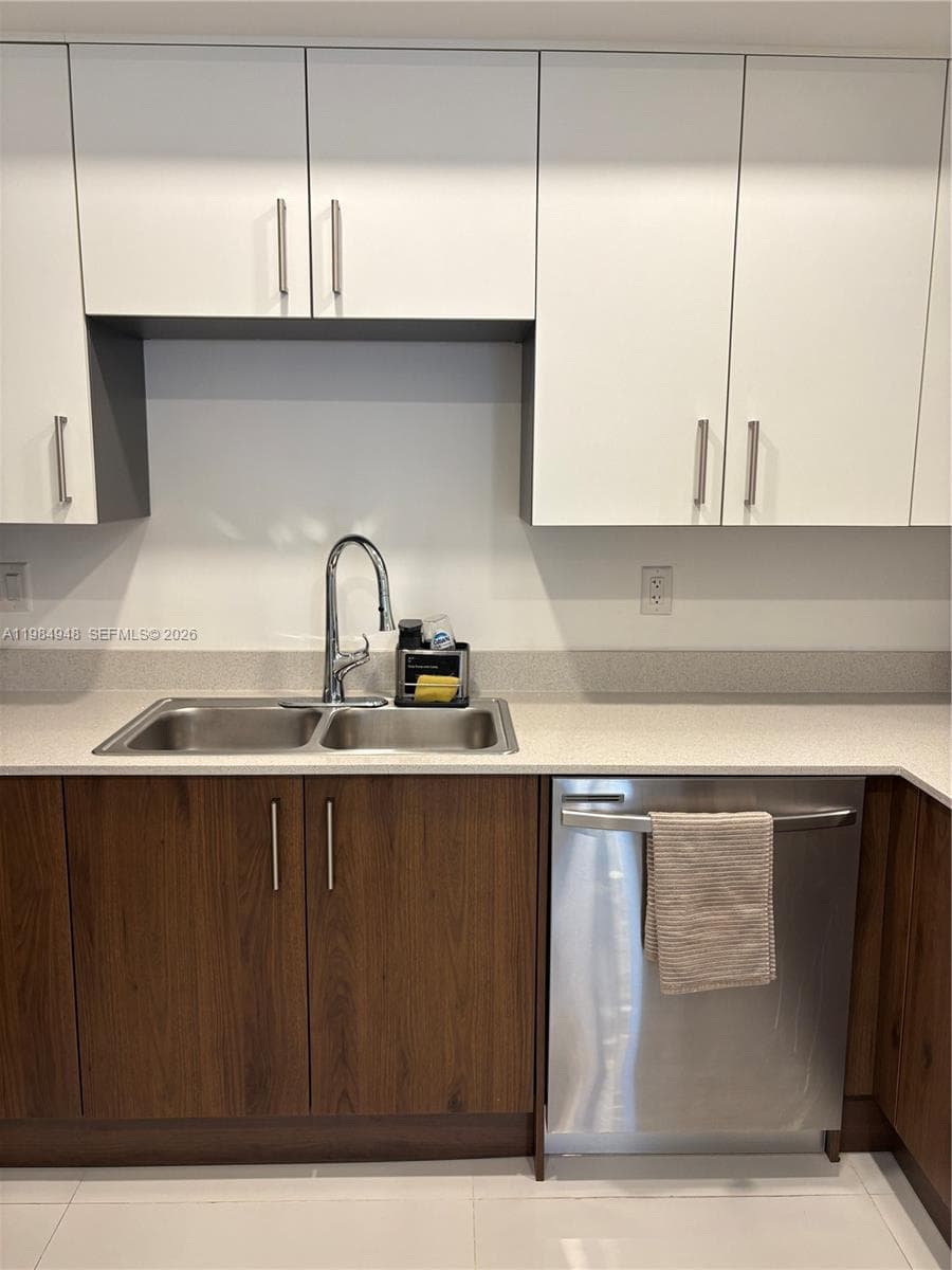 10950 NW 82nd St # 319, Doral FL 33178 — 15