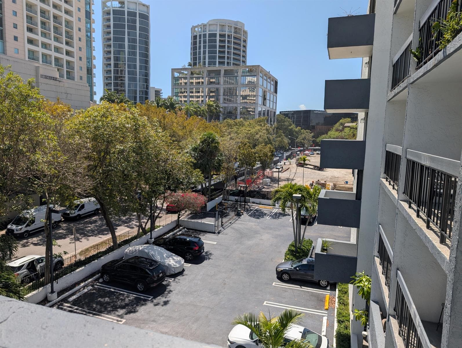 2715 Tigertail Avenue Apt 402, Miami FL 33133 — 32