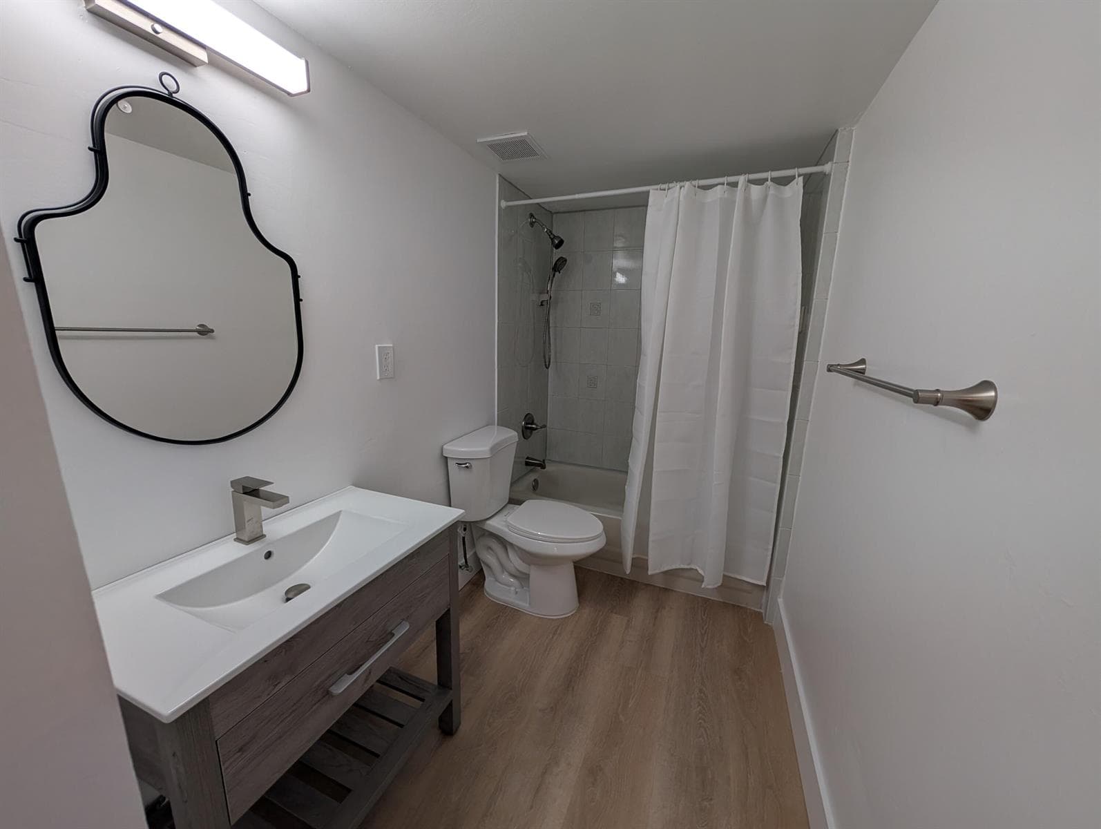2715 Tigertail Avenue Apt 402, Miami FL 33133 — 10