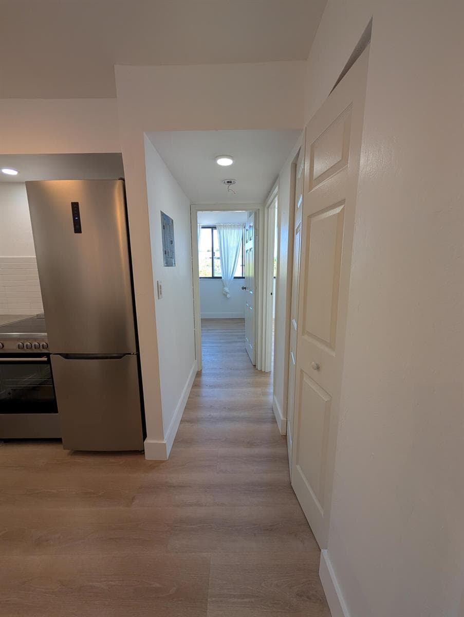 2715 Tigertail Avenue Apt 402, Miami FL 33133 — 11