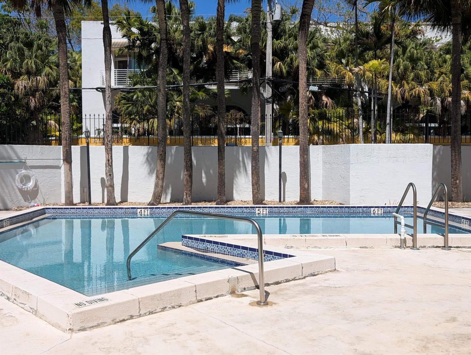 2715 Tigertail Avenue Apt 402, Miami FL 33133 — 29