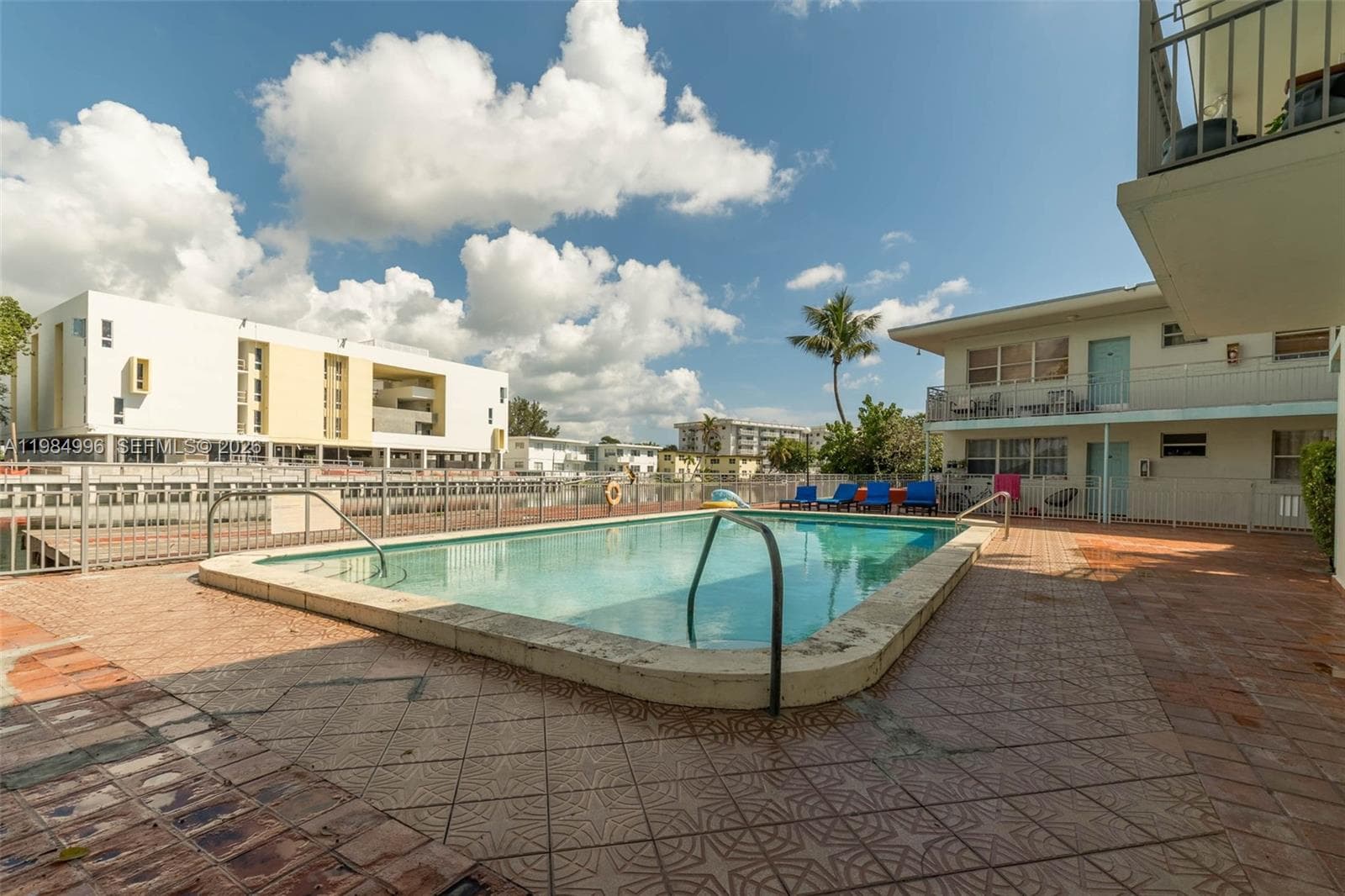 1275 Marseille Dr # 35, Miami Beach FL 33141 — 15