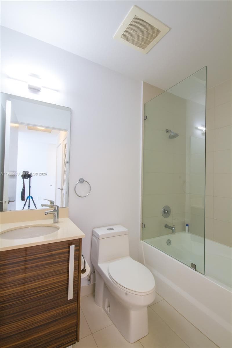 2020 N Bayshore Dr # 2204, Miami FL 33137 — 21