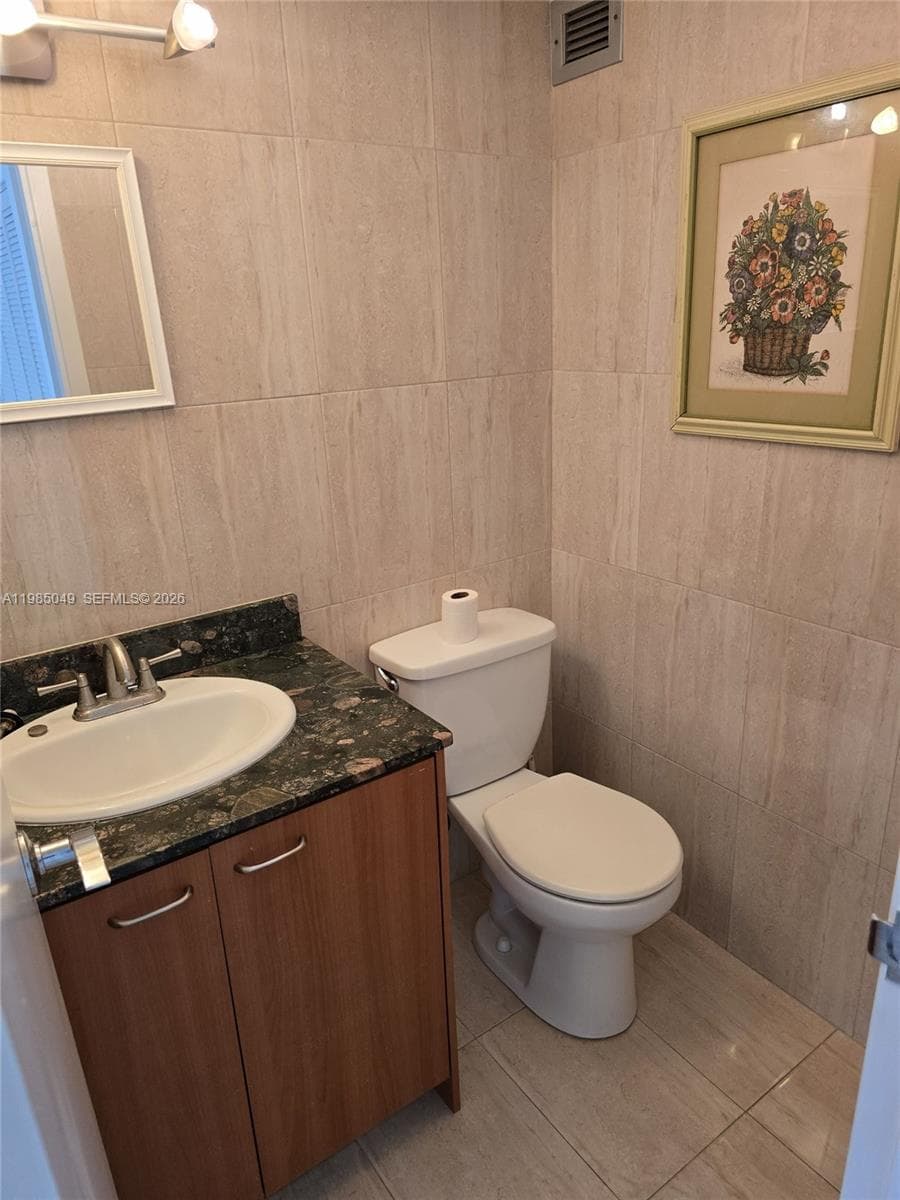 16919 N Bay Rd # 819, Sunny Isles Beach FL 33160 — 12