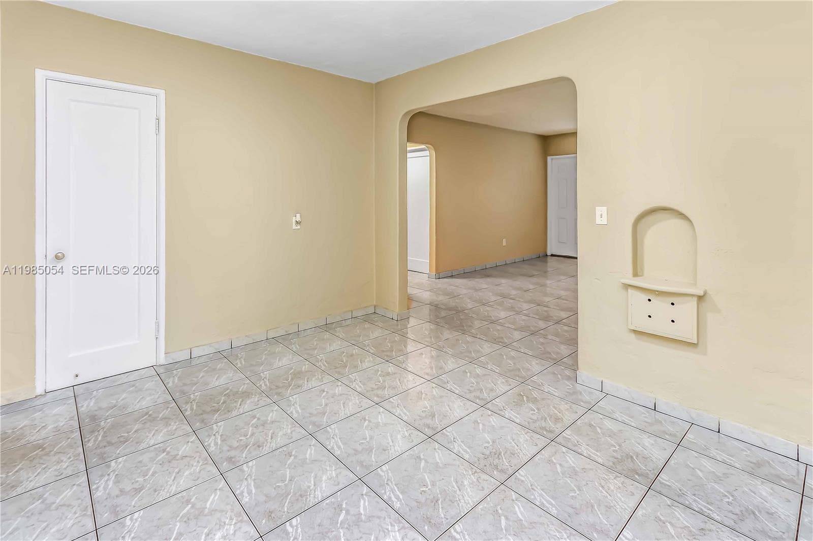 1015 Cortez St, Coral Gables FL 33134 — 17