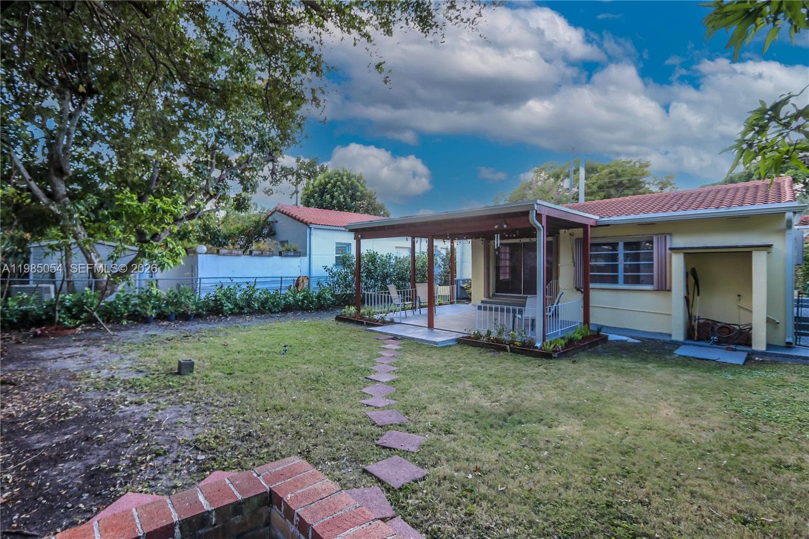 1015 Cortez St, Coral Gables FL 33134 — 40