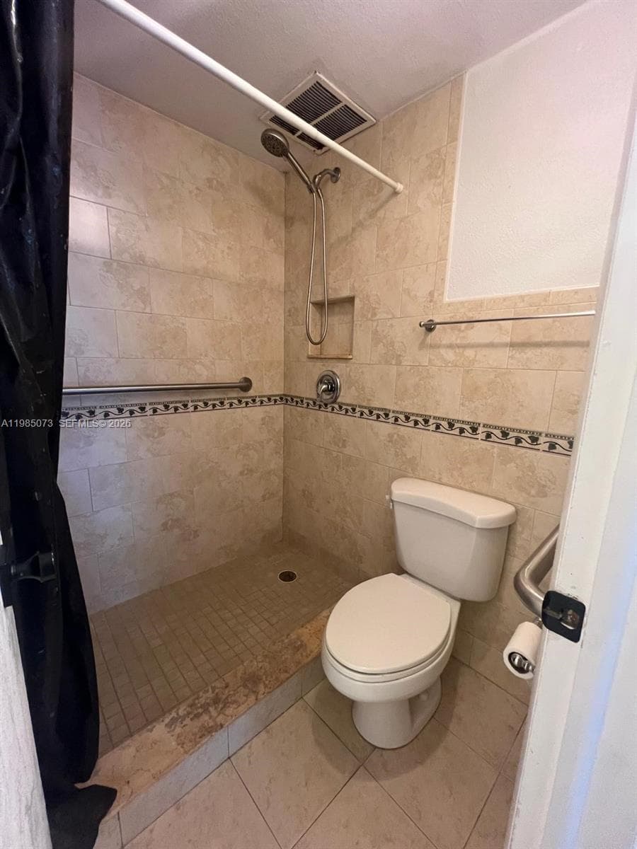 1900 W 68th St # D207, Hialeah FL 33014 — 23