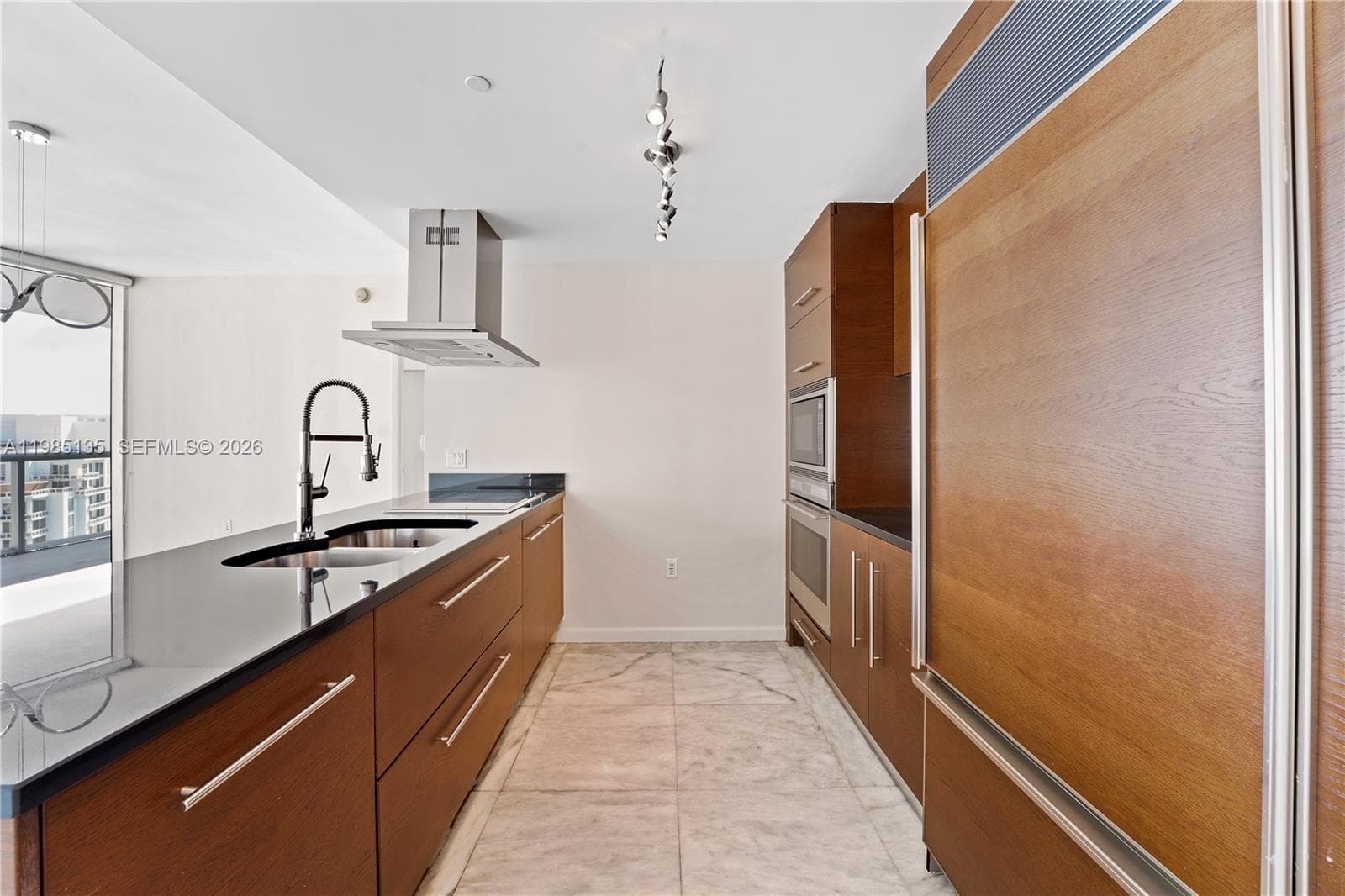 495 Brickell Ave # 3904, Miami FL 33131 — 3