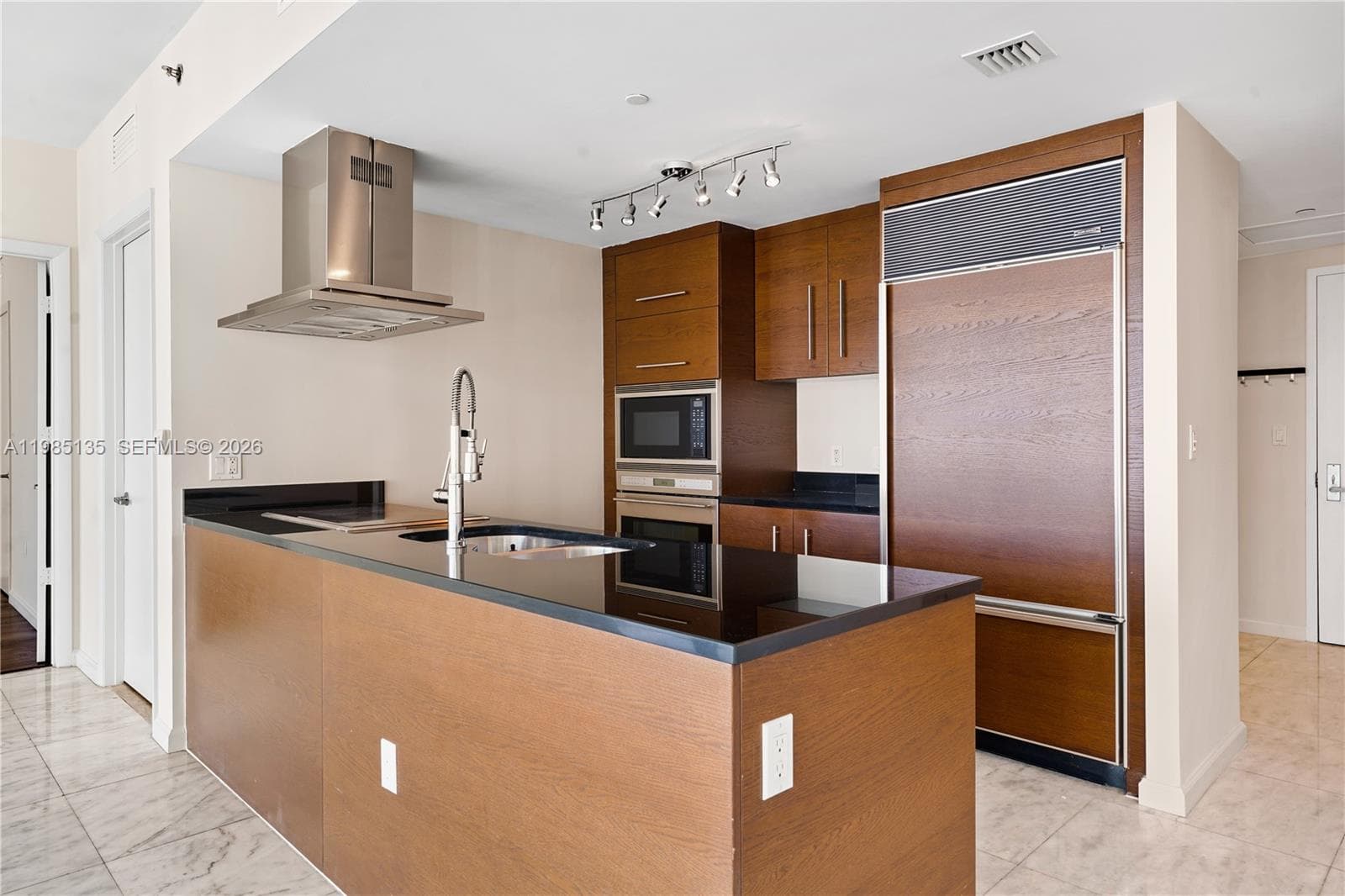 495 Brickell Ave # 3904, Miami FL 33131 — 5