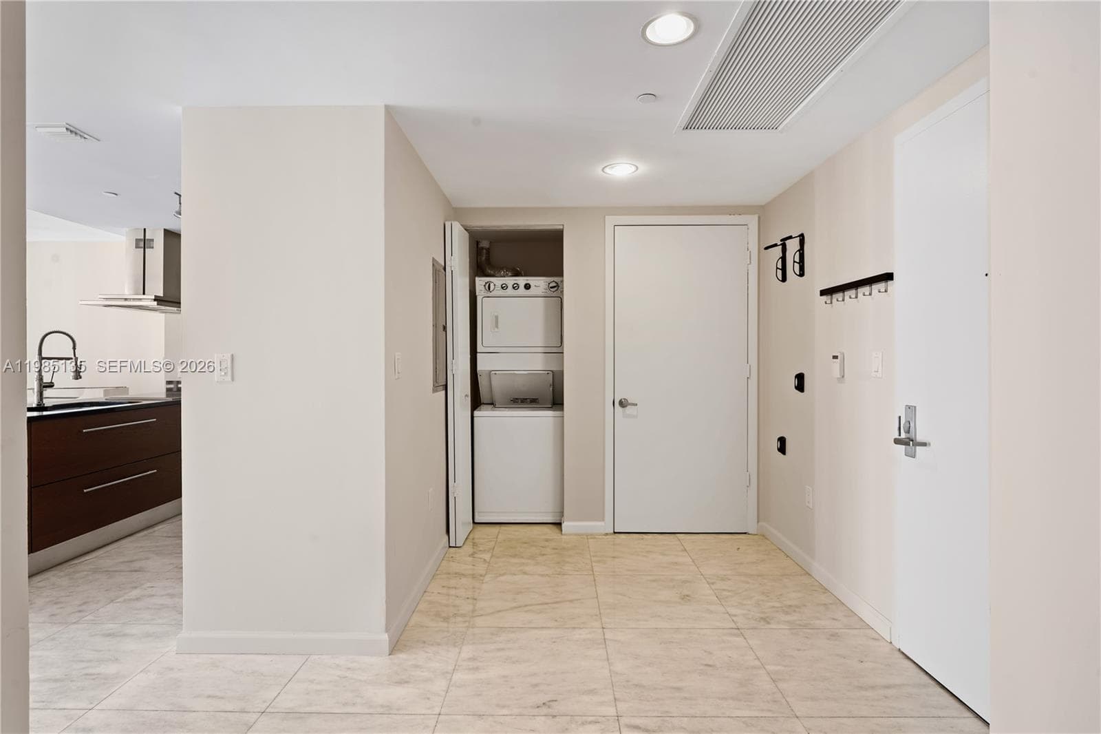 495 Brickell Ave # 3904, Miami FL 33131 — 8