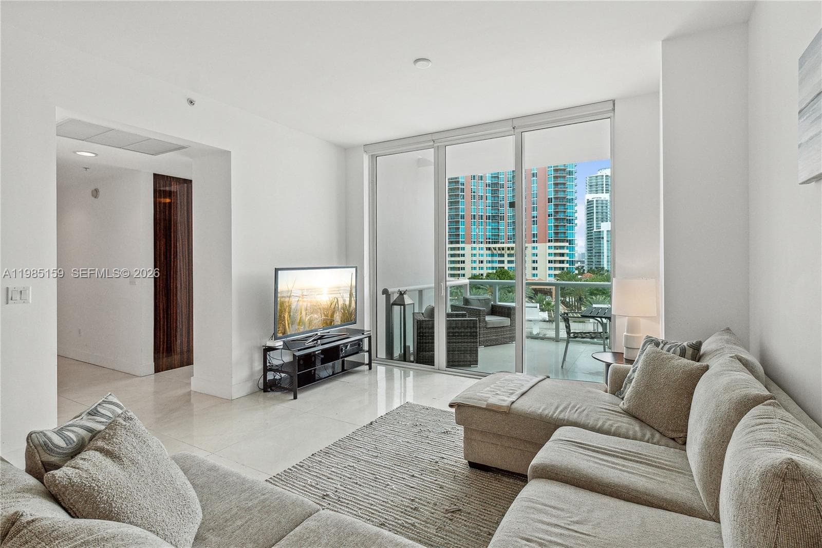 50 S Pointe Dr # 805, Miami Beach FL 33139 — 1
