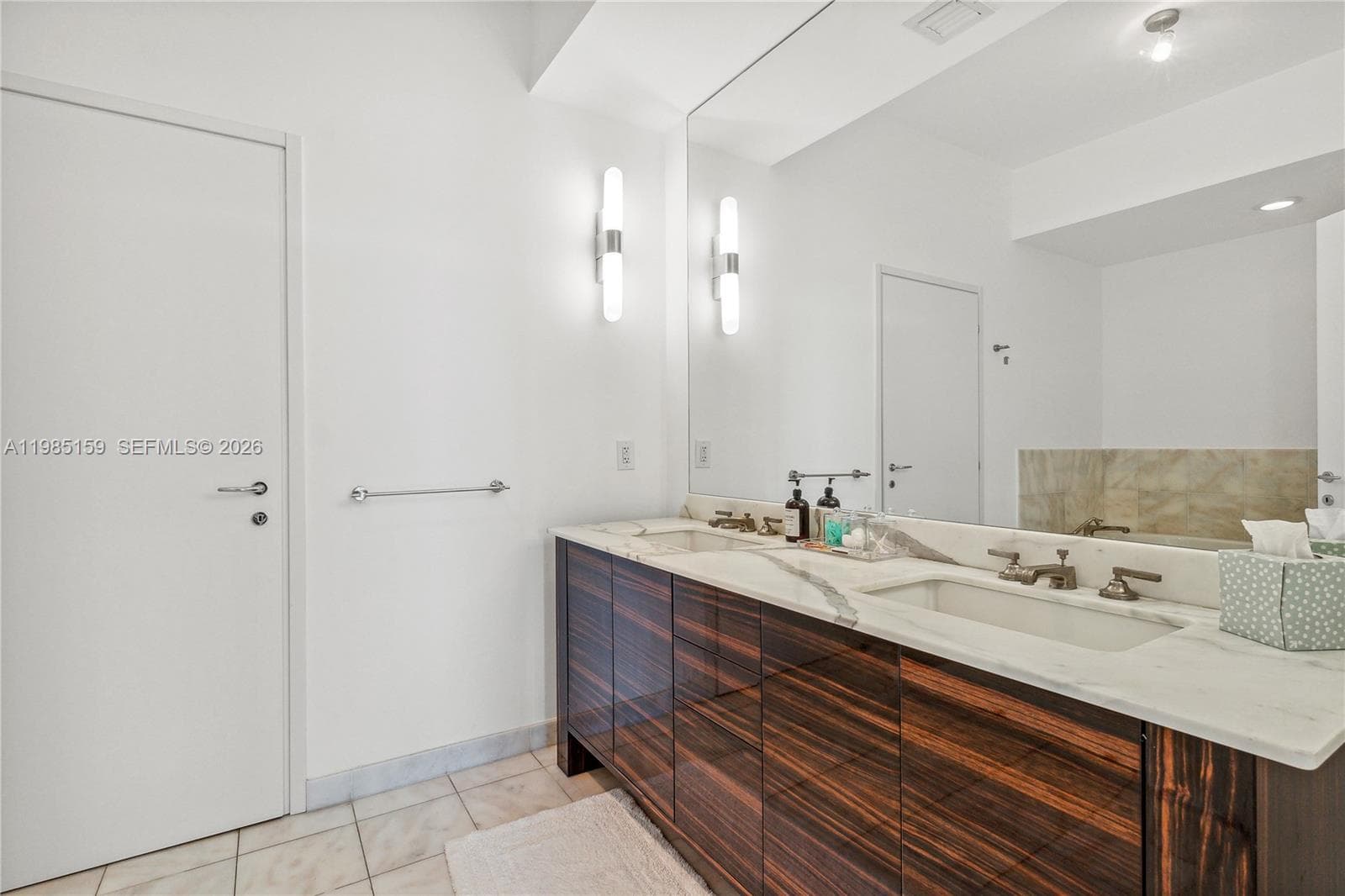 50 S Pointe Dr # 805, Miami Beach FL 33139 — 8