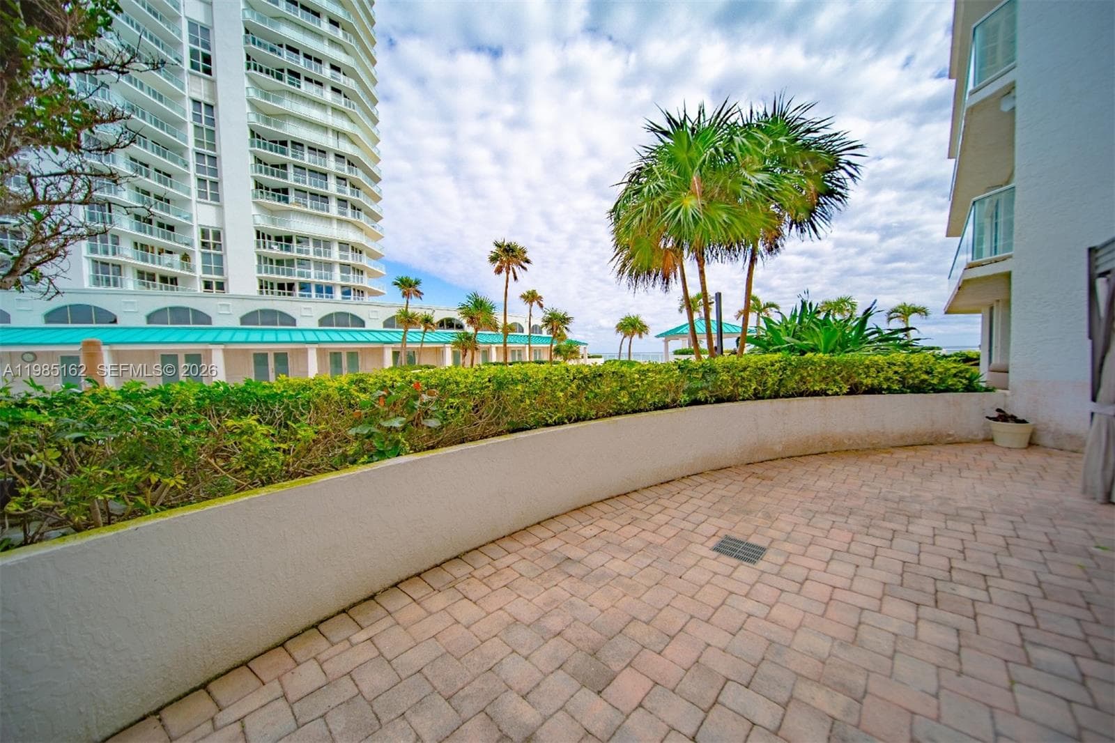 16445 Collins Ave # 425, Sunny Isles Beach FL 33160 — 28