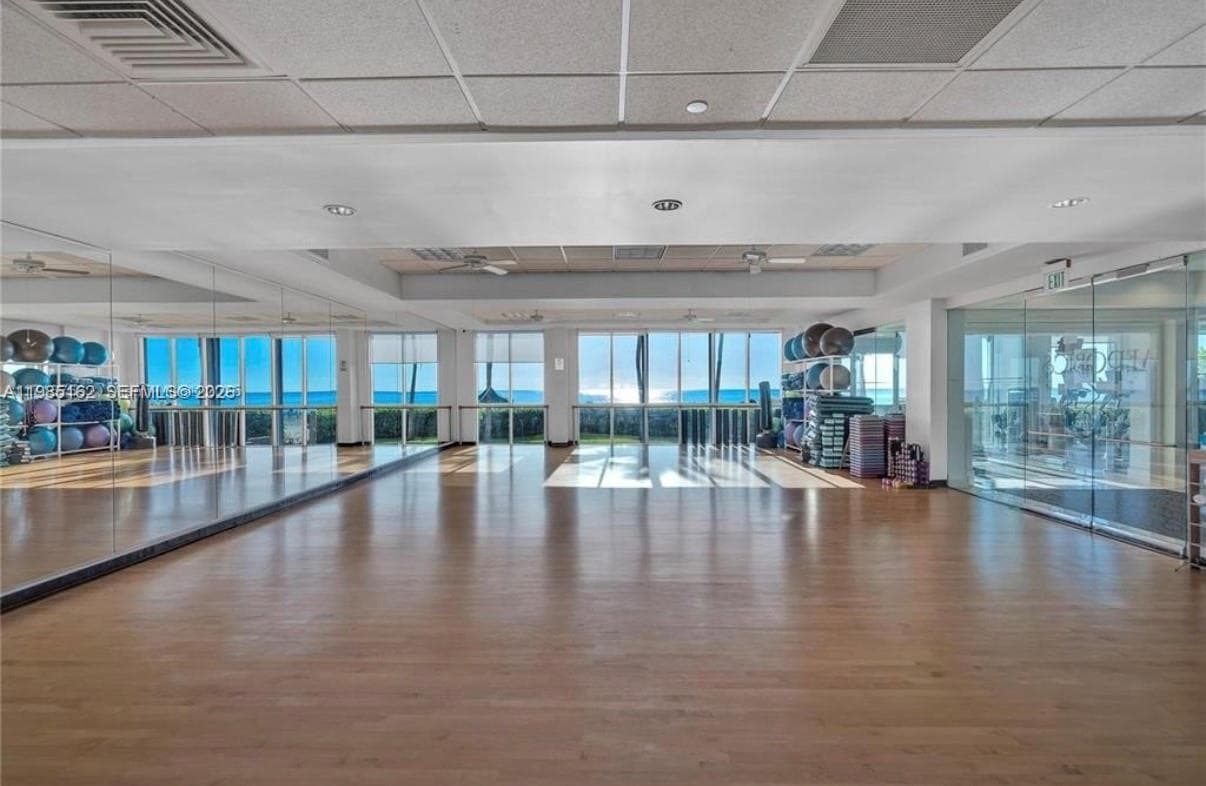16445 Collins Ave # 425, Sunny Isles Beach FL 33160 — 38