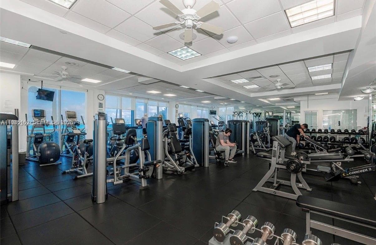 16445 Collins Ave # 425, Sunny Isles Beach FL 33160 — 41