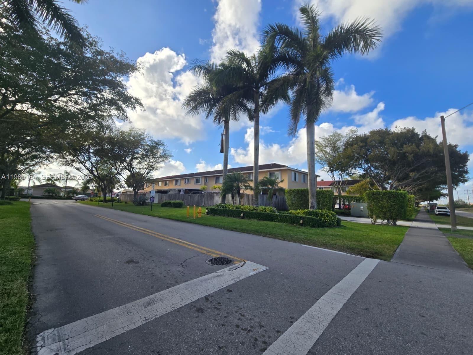 13926 SW 175th Ter, Miami FL 33177 — 34