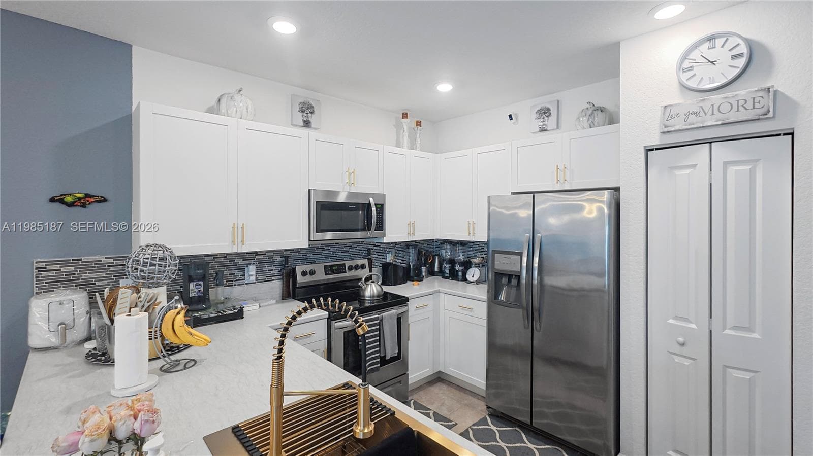 325 NE 208th Ter, Miami FL 33179 — 28