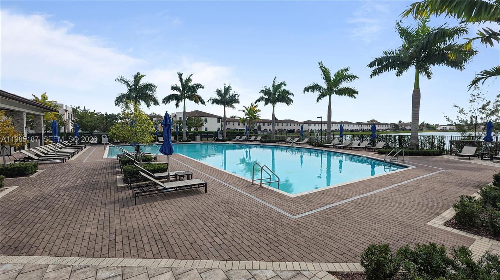 325 NE 208th Ter, Miami FL 33179 — 38