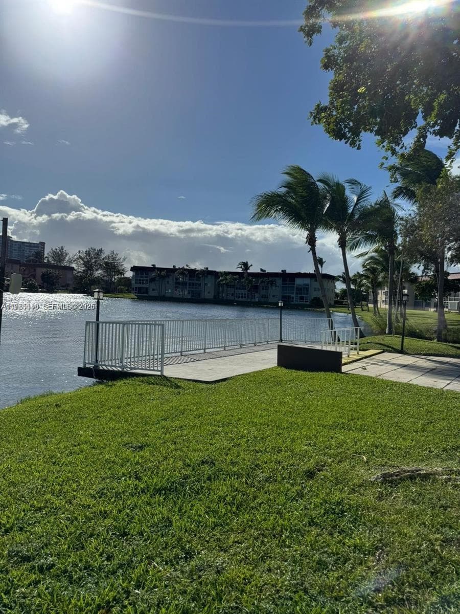 1530 NE 191st St # 241, Miami FL 33179 — 23