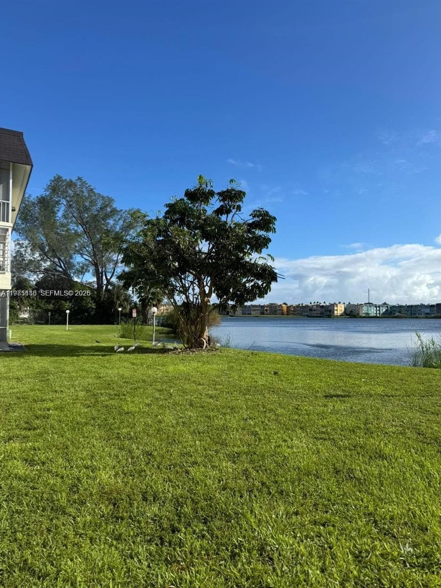 1530 NE 191st St # 241, Miami FL 33179 — 21