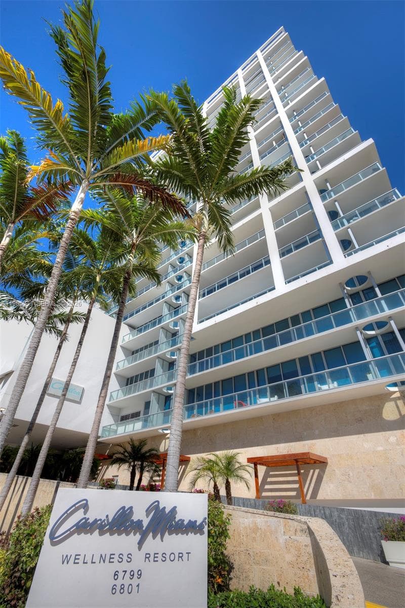 6799 Collins Ave # 906, Miami Beach FL 33141 — 23