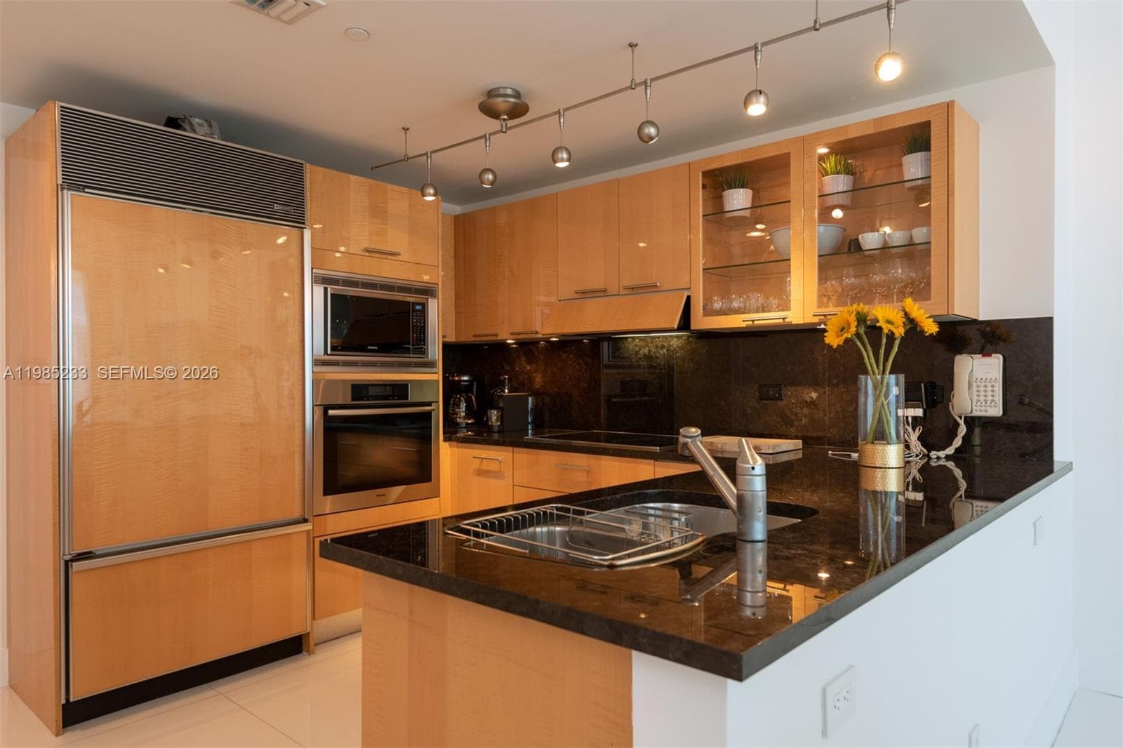6799 Collins Ave # 906, Miami Beach FL 33141 — 5