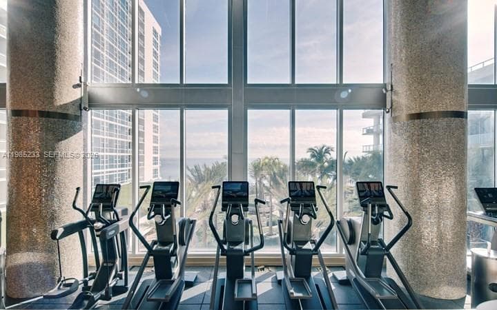 6799 Collins Ave # 906, Miami Beach FL 33141 — 41