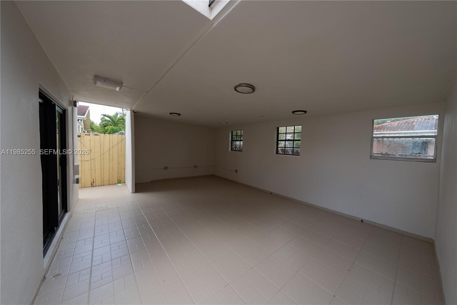 370 Flagami Blvd, Miami FL 33144 — 42