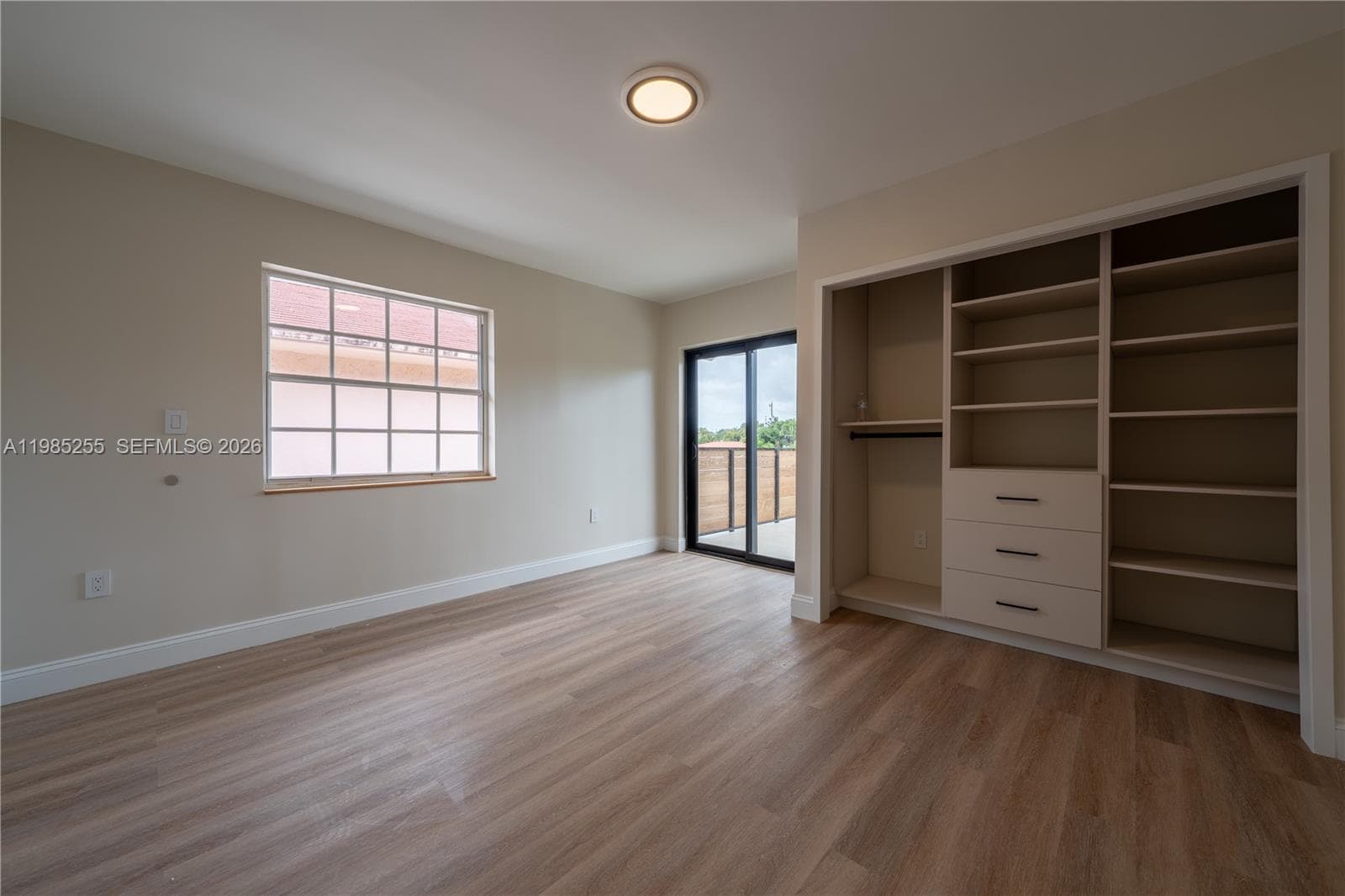 370 Flagami Blvd, Miami FL 33144 — 36