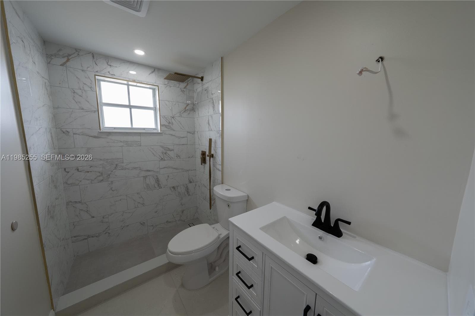 370 Flagami Blvd, Miami FL 33144 — 50