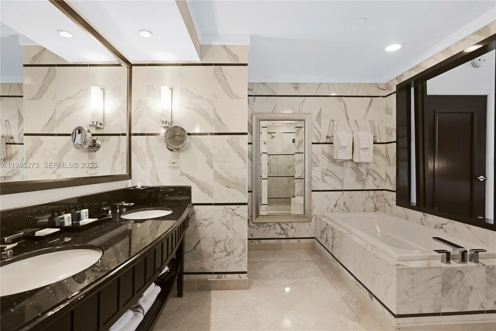 4391 Collins Ave # 307, Miami Beach FL 33140 — 21