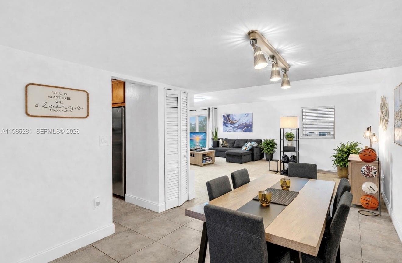 1236 Alton Rd # 304, Miami Beach FL 33139 — 7