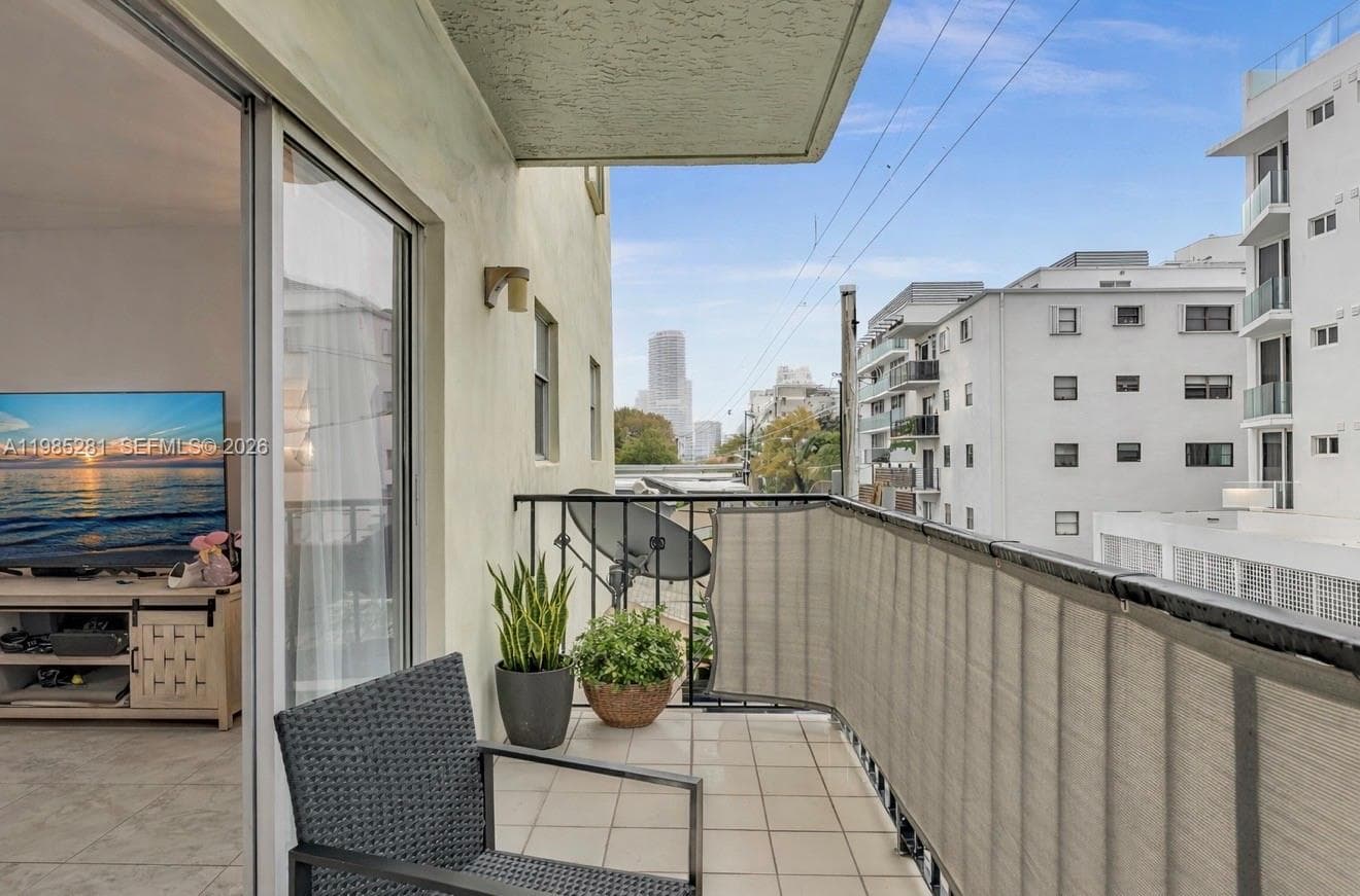 1236 Alton Rd # 304, Miami Beach FL 33139 — 5