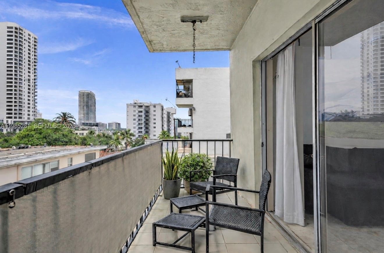 1236 Alton Rd # 304, Miami Beach FL 33139 — 4