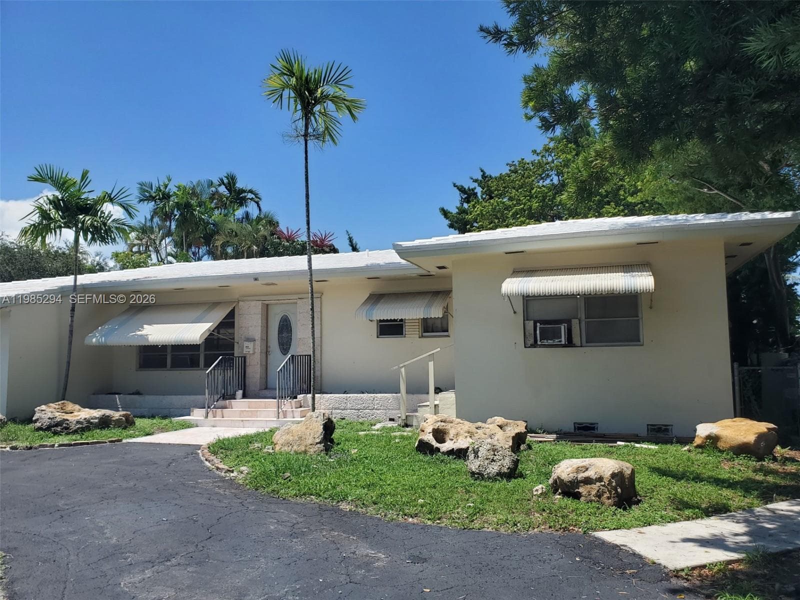 Hudson Valley, Miami, FL — 2