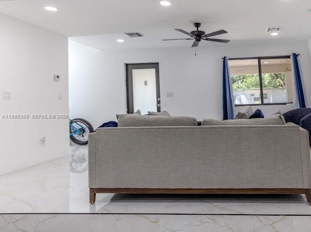 666 NE 164th Ter, Miami FL 33162 — 4