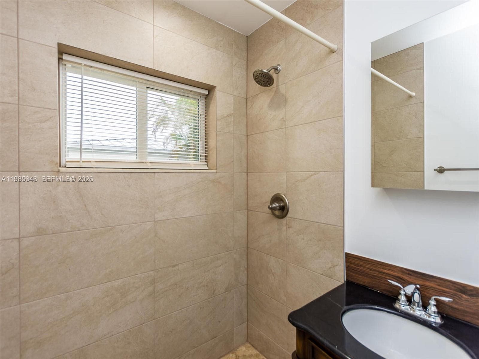 6300 NW 41st St, Virginia Gardens FL 33166 — 23