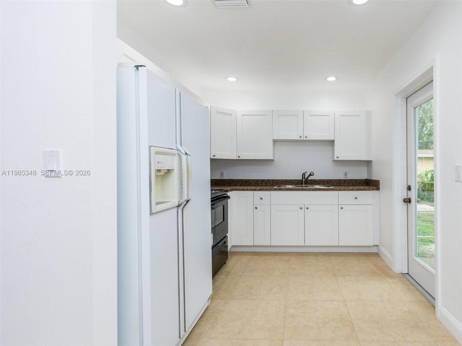 6300 NW 41st St, Virginia Gardens FL 33166 — 12