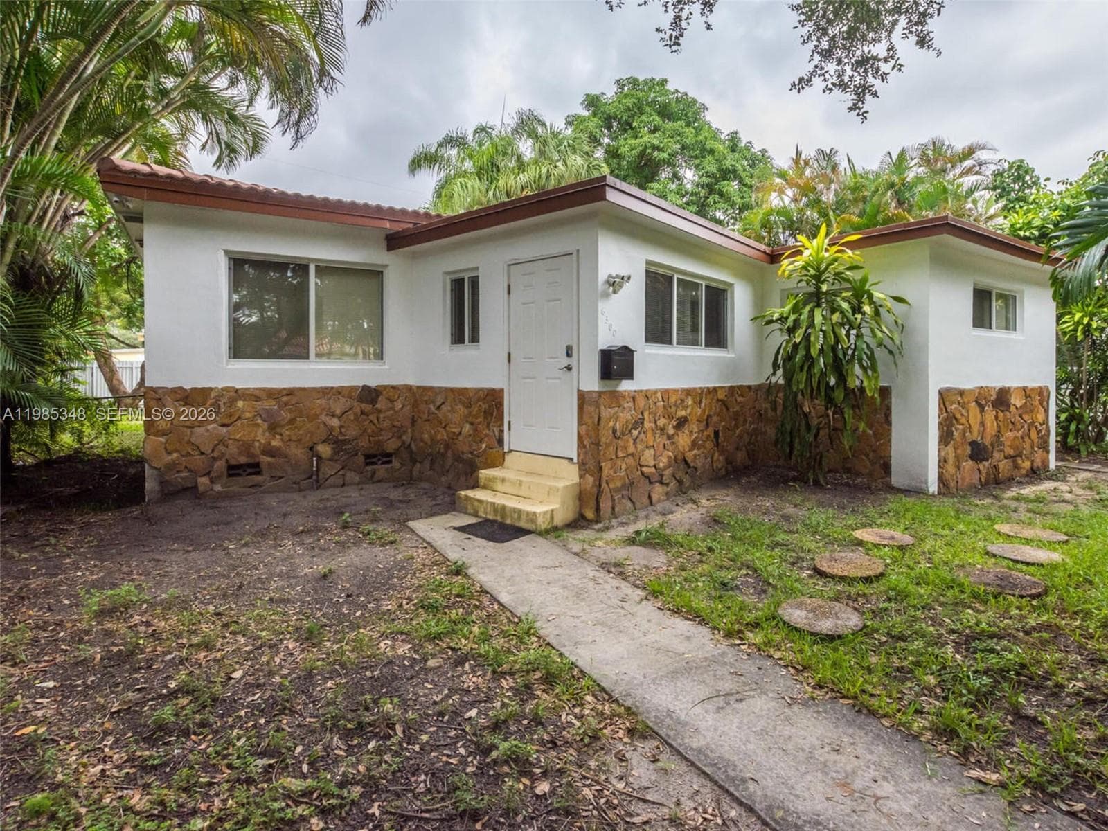 6300 NW 41st St, Virginia Gardens FL 33166 — 1