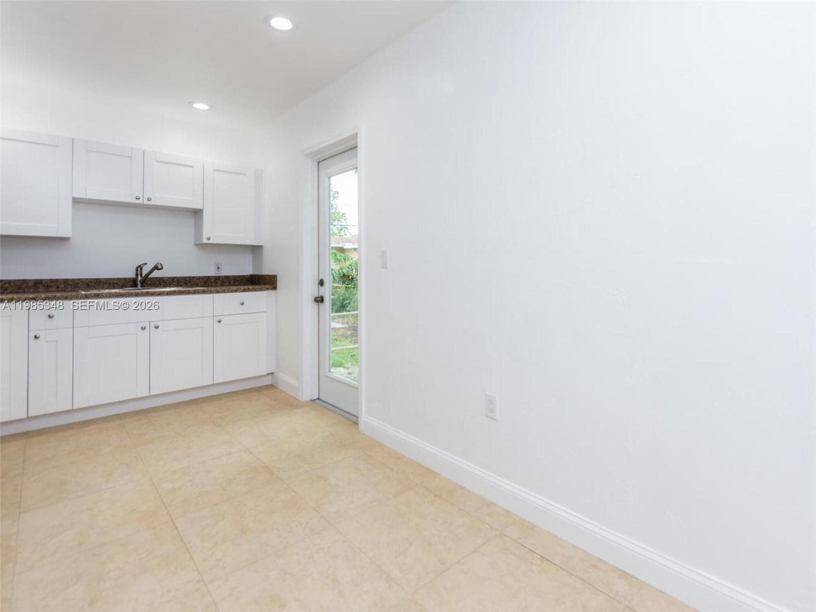 6300 NW 41st St, Virginia Gardens FL 33166 — 14