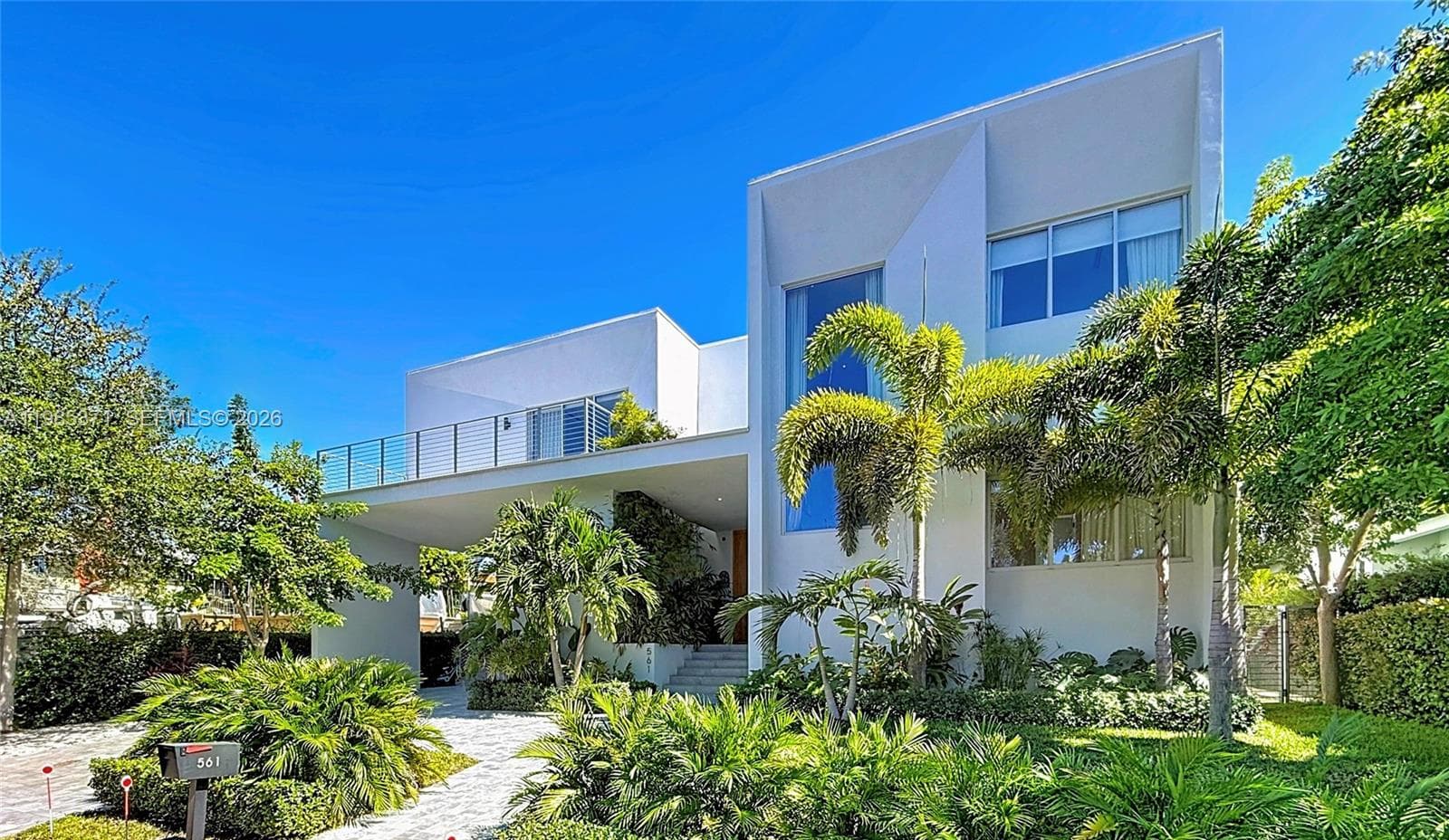 561 Warren Ln, Key Biscayne FL 33149 — 1